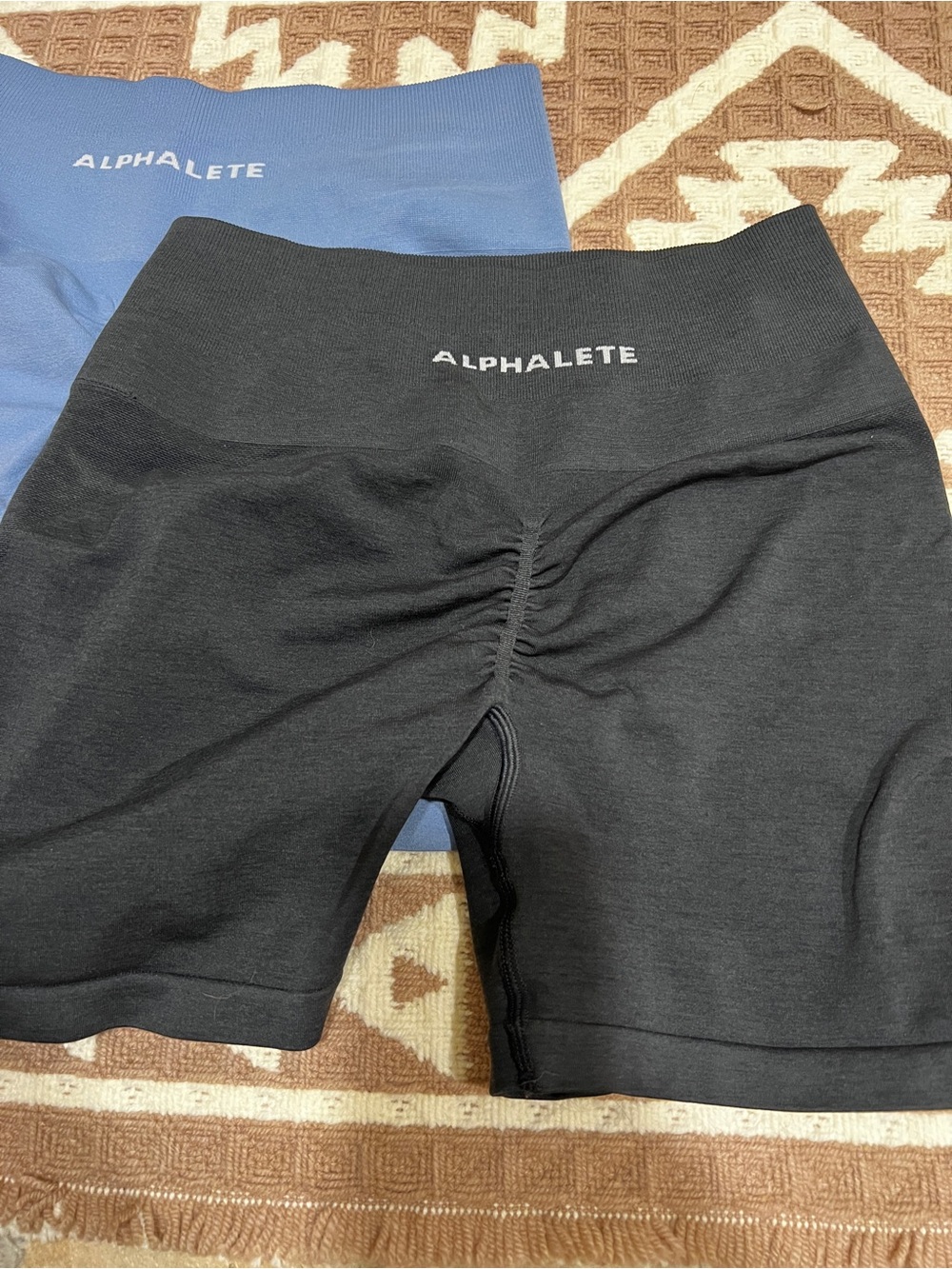 Alphalete lot shorts - Picture 2 of 6